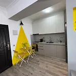 Lemon In Blloku Apartment Tirana