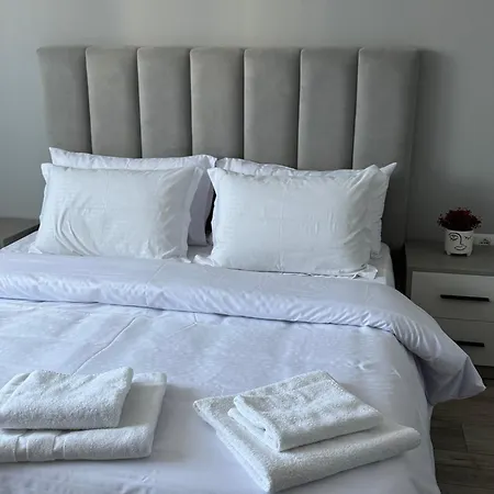 Apartment Lemon In Blloku Tirana