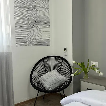 Lemon In Blloku Apartment *