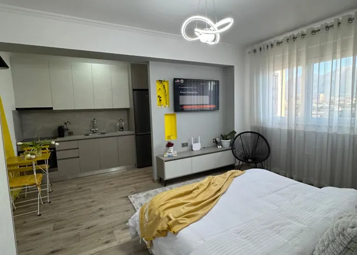 Apartment Lemon In Blloku Tirana
