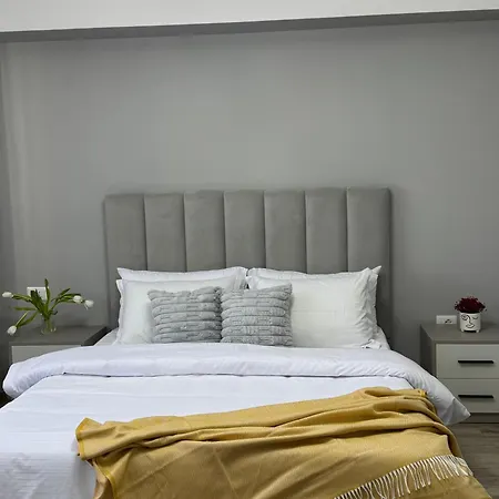 Lemon In Blloku ティラナ