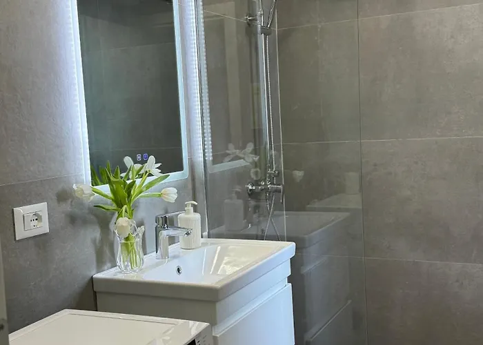 Lemon In Blloku ティラナ