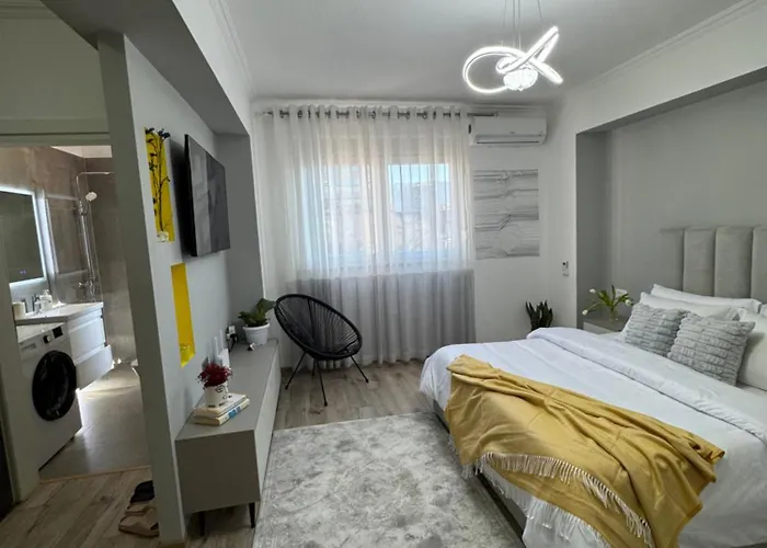 Lemon In Blloku * ティラナ